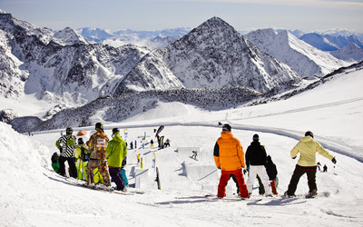 MOREBOARDS Stubai ZOO (foto: stubaier-gletscher.com)