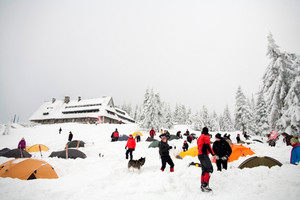 Namioty uczestników Wintercamp (foto: projekt77.pl)