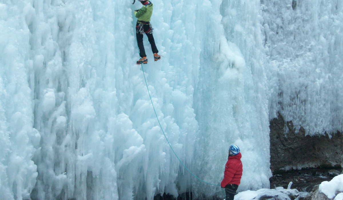 Wspinaczka na lodospadzie, to nie my :) , tylko zawodowcy (foto: Narty.pl) Wspinaczka na lodospadzie, to nie my :) , tylko zawodowcy (foto: Narty.pl)
