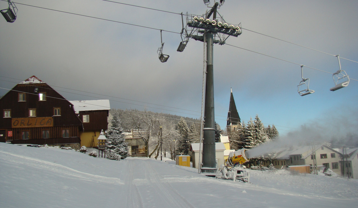 Zieleniec - naśnieżanie stoków 2015 (foto: zieleniec.pl)
