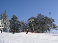 Narciarze podczas zjazdu 1