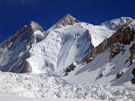 Gasherbrum II 8035 – Ski Expedition 2015
