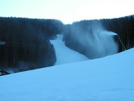 Naśnieżanie trwa 2