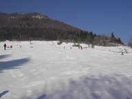 WIDOK NA STOK. STOK ŁAGODNIE NACHYLONY.