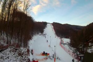 Kamera: STOK – Stacja Narciarska Widok z dolnej stacji Wisła STOK – Stacja Narciarska Widok z dolnej stacji