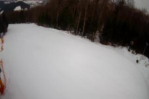 Kamera: Kasina ski Górna stacja kolejki krzesełkowej Kasina Wielka Kasina ski Górna stacja kolejki krzesełkowej