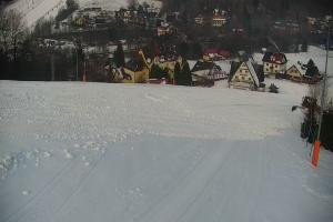 Kamera: Cieńków Widok na trasę kolei krzesełkowej Wisła Cieńków Widok na trasę kolei krzesełkowej