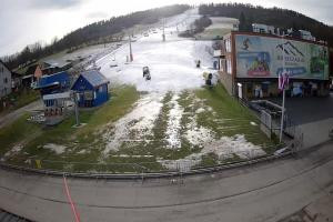 Wańkowa BIESZCZAD.ski Widok na stok i kolej linową