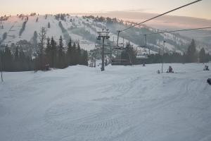 Poronin Ski Suche Ski Suche - widok z górnej stacji