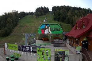 Kasina Wielka Kasina ski Dolna stacja kolejki krzesełkowej