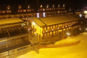 Kamera: Kotelnica Białczańska Dolna stacja, stok Białka Tatrzańska Kotelnica Białczańska Dolna stacja, stok