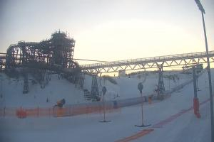 Kurzętnik Kurza Góra Kurza Góra - widok na stok i wieżę