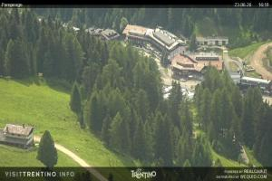 Kamera: Val di Fiemme - Cavalese - Predazzo - Obereggen SkiCenterLatemar - Passo Feudo Val di Fiemme Val di Fiemme - Cavalese - Predazzo - Obereggen SkiCenterLatemar - Passo Feudo