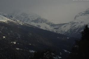 4 Vallees - 4 Doliny 4 Vallees - 4 Doliny Webcam La Grande Dixence depuis Les Masses
