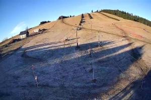 Kamera: Kompleks Wyciągów Narciarskich Górnik Stok przy wyciągach nr 1 i 2 Walim - Rzeczka Kompleks Wyciągów Narciarskich Górnik Stok przy wyciągach nr 1 i 2