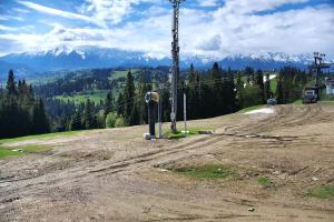 Białka Tatrzańska Kotelnica Białczańska Kotelnica - widok na stok