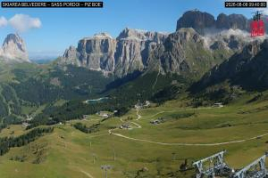 Kamera: Val di Fassa - Carezza Canazei - Belvedere Val di Fassa - Carezza Val di Fassa - Carezza Canazei - Belvedere
