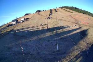 Kamera: Kompleks Wyciągów Narciarskich Górnik Stok przy wyciągach nr 1 i 2 Walim - Rzeczka Kompleks Wyciągów Narciarskich Górnik Stok przy wyciągach nr 1 i 2