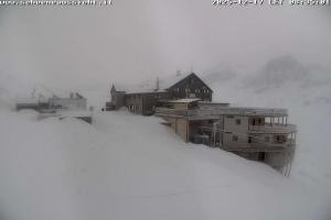 Kamera: Maso Corto "Bella Vista" Hut - 2.842 m Maso Corto Maso Corto "Bella Vista" Hut - 2.842 m
