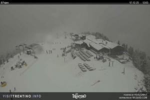 Kamera: Val di Fiemme - Cavalese - Predazzo - Obereggen Alpe Cermis - Paion Val di Fiemme Val di Fiemme - Cavalese - Predazzo - Obereggen Alpe Cermis - Paion