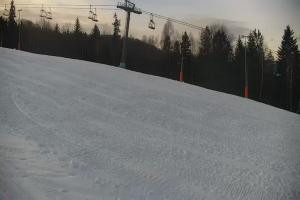 Kamera: Cieńków Widok na trasę kolei krzesełkowej Wisła Cieńków Widok na trasę kolei krzesełkowej