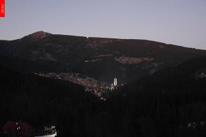 Kamera: Pec pod Śnieżką Kamera Pec pod Sněžkou, 1100 m n.p.m. Pec pod Śnieżką Pec pod Śnieżką Kamera Pec pod Sněžkou, 1100 m n.p.m.