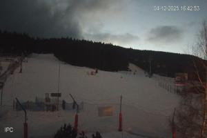 Kamera: Czarna Góra Dolny odcinek nartostrady "B", wyciąg BIBA Stronie Śląskie Czarna Góra Dolny odcinek nartostrady "B", wyciąg BIBA