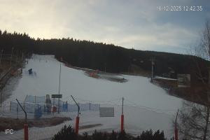 Kamera: Czarna Góra Dolny odcinek nartostrady "B", wyciąg BIBA Stronie Śląskie Czarna Góra Dolny odcinek nartostrady "B", wyciąg BIBA