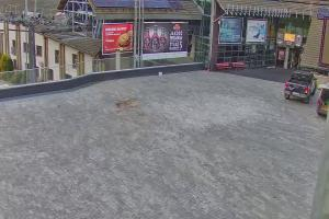 Kamera: Jaworzyna Krynicka Widok ze stacji dolnej kolei gondolowej (648 m n.p.m.) Krynica Jaworzyna Krynicka Widok ze stacji dolnej kolei gondolowej (648 m n.p.m.)