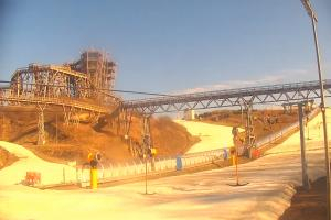 Kurzętnik Kurza Góra Kurza Góra - widok na stok i wieżę