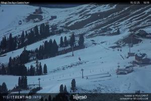 Kamera: Val di Fiemme - Cavalese - Predazzo - Obereggen SkiCenterLatemar - Zischgalm Val di Fiemme Val di Fiemme - Cavalese - Predazzo - Obereggen SkiCenterLatemar - Zischgalm