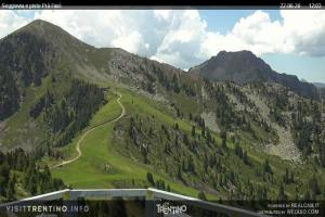 Kamera: Val di Fiemme - Cavalese - Predazzo - Obereggen Alpe Cermis - Prafiorì Val di Fiemme Val di Fiemme - Cavalese - Predazzo - Obereggen Alpe Cermis - Prafiorì