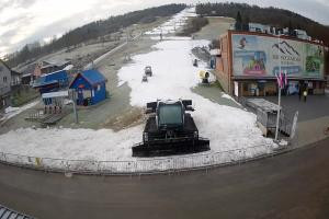 Kamera: BIESZCZAD.ski Widok na stok i kolej linową Wańkowa BIESZCZAD.ski Widok na stok i kolej linową