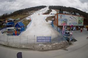 Kamera: BIESZCZAD.ski Widok na stok i kolej linową Wańkowa BIESZCZAD.ski Widok na stok i kolej linową