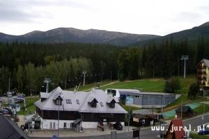Kamera: Szrenica Ski Arena Widok na dolną stację wyciągu Szklarska Poręba Szrenica Ski Arena Widok na dolną stację wyciągu