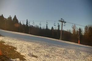 Kamera: Cieńków Widok na trasę kolei krzesełkowej Wisła Cieńków Widok na trasę kolei krzesełkowej