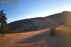 Kamera: Kompleks Wyciągów Narciarskich Górnik KWN "Górnik" Walim - Rzeczka Kompleks Wyciągów Narciarskich Górnik KWN "Górnik"