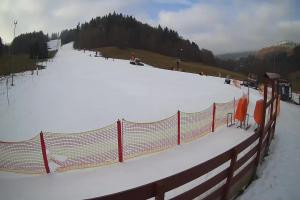 Kamera: Stacja narciarska CZARNÓW Wyciąg numer 1 dolna stacja Stacja narciarska CZARNÓW Stacja narciarska CZARNÓW Wyciąg numer 1 dolna stacja