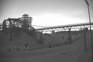 Kurzętnik Kurza Góra Kurza Góra - widok na stok i wieżę