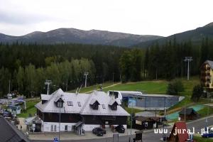 Kamera: Szrenica Ski Arena Widok na dolną stację wyciągu Szklarska Poręba Szrenica Ski Arena Widok na dolną stację wyciągu