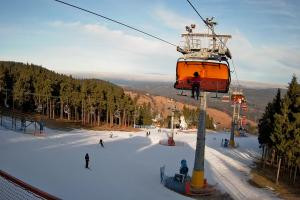Kamera: Zieleniec Zieleniec SKI Arena - Widok z górnej stacji Zieleniec Zieleniec Zieleniec SKI Arena - Widok z górnej stacji