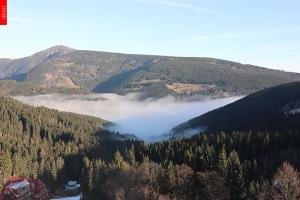 Kamera: Pec pod Śnieżką Kamera Pec pod Sněžkou, 1100 m n.p.m. Pec pod Śnieżką Pec pod Śnieżką Kamera Pec pod Sněžkou, 1100 m n.p.m.