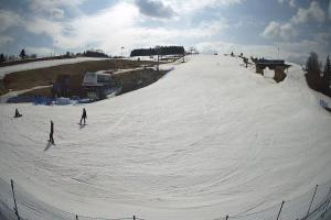 Tylicz Master Ski Widok naa dolną stację krzesełka