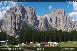 Kamera: Val di Fassa - Carezza Vigo di Fassa - Catinaccio 4 Val di Fassa - Carezza Val di Fassa - Carezza Vigo di Fassa - Catinaccio 4