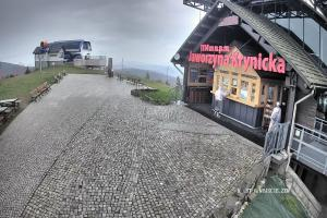 Kamera: Jaworzyna Krynicka Widok na trasÄ™ dla dzieci na szczycie (1100 m n.p.m.) Krynica Jaworzyna Krynicka Widok na trasÄ™ dla dzieci na szczycie (1100 m n.p.m.)