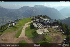 Kamera: Val di Fiemme - Cavalese - Predazzo - Obereggen Alpe Cermis - Paion Val di Fiemme Val di Fiemme - Cavalese - Predazzo - Obereggen Alpe Cermis - Paion