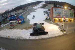 Kamera: BIESZCZAD.ski Widok na stok i kolej linową Wańkowa BIESZCZAD.ski Widok na stok i kolej linową