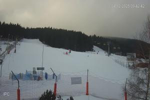 Kamera: Czarna Góra Dolny odcinek nartostrady "B", wyciąg BIBA Stronie Śląskie Czarna Góra Dolny odcinek nartostrady "B", wyciąg BIBA