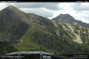 Kamera: Val di Fiemme - Cavalese - Predazzo - Obereggen Alpe Cermis - Prafiorì Val di Fiemme Val di Fiemme - Cavalese - Predazzo - Obereggen Alpe Cermis - Prafiorì