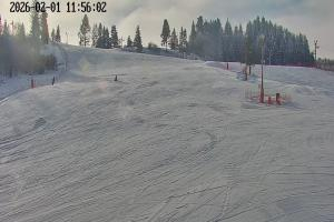 Niedzica Polana Sosny widok na stok narciarski